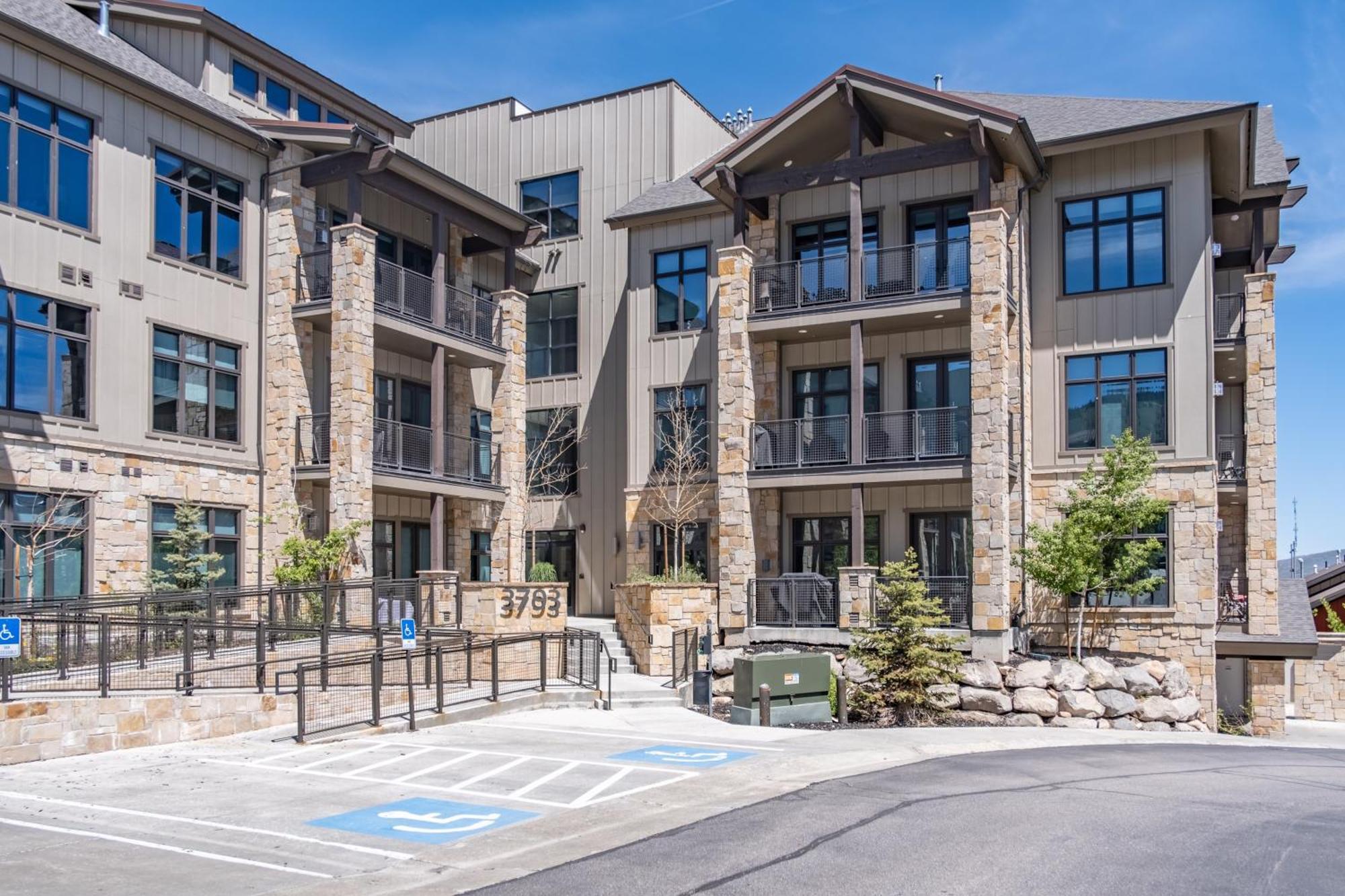 Blackstone Luxury 2Br, Walk To Skiing At Cabriolet, Mountain View, Shared Pool And Hot Tub, Gym Парк-Сити Экстерьер фото